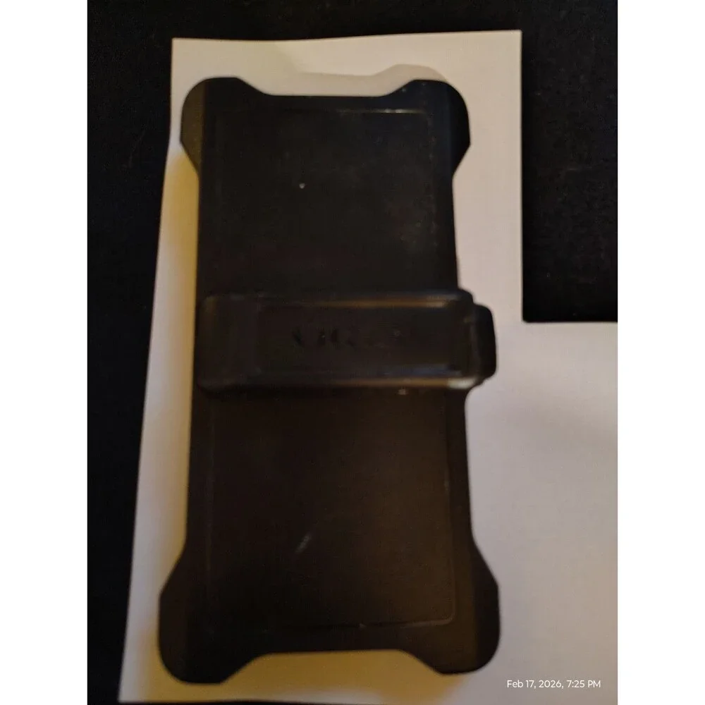 OtterBox Heavy Duty Phone Case w/ Belt Clip – Black – Model Unknown